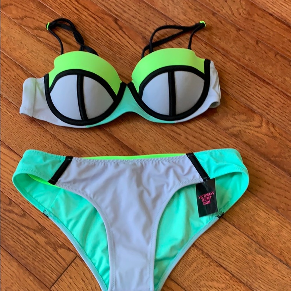 Beautiful Victoria Secret bikini with cover-up